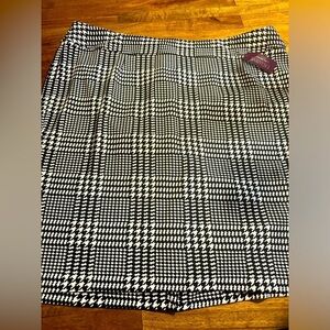 Lane Bryant black and white hounds tooth mini skirt size 22-24 new with tags